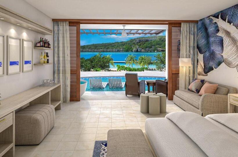 سوئیت جونیور کلوب با چشم‌انداز دریا, Sandals Royal Curacao All Inclusive Couples Only