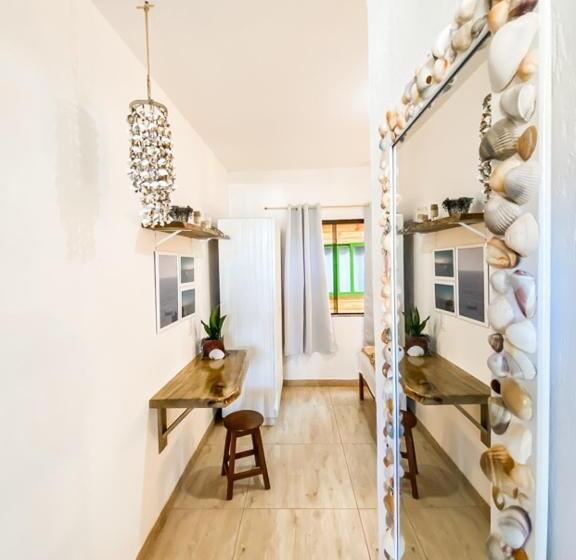 패밀리 스위트, Babitonga Hostel   100m Da Prainha