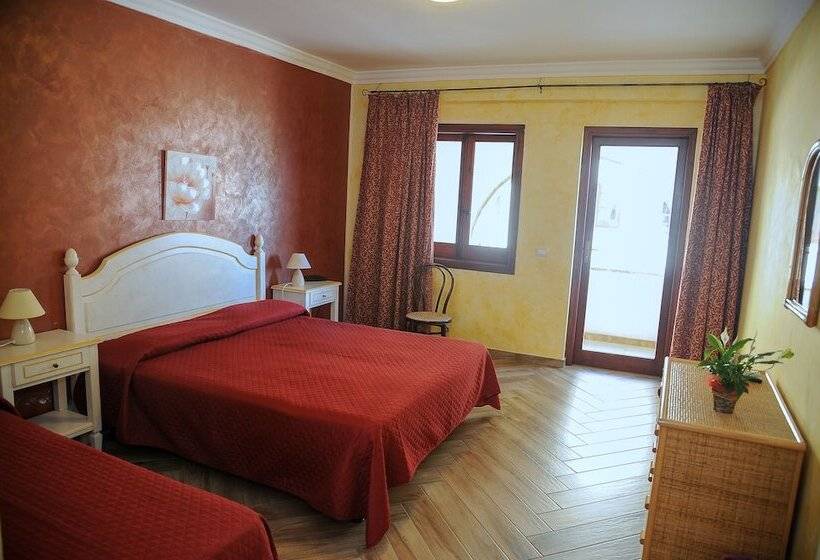Номер Стандарт Трехместный, La Rosa Hotel   Selinunte