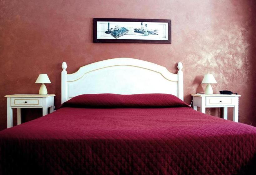 Номер Стандарт Боковой Вид на Море, La Rosa Hotel   Selinunte