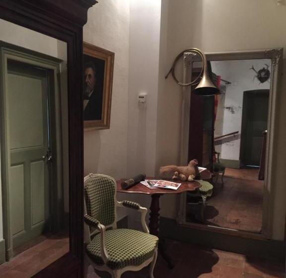 Классический Номер, La Maison Des Gardes   Chambres D Hôtes