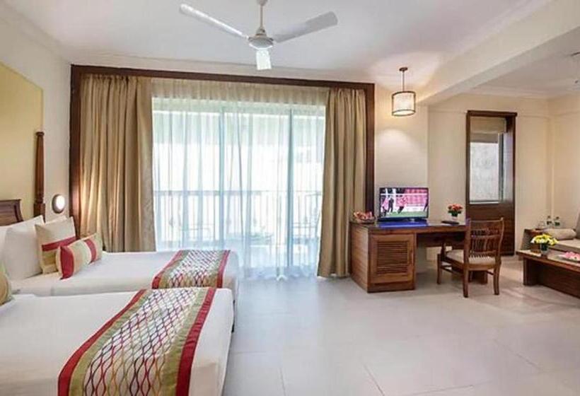 Номер Superior, Sea Breeze Sarovar Portico Varca Goa