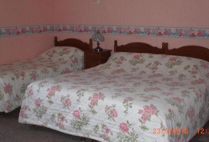Номер Стандарт Трехместный, Auberge De L Atre