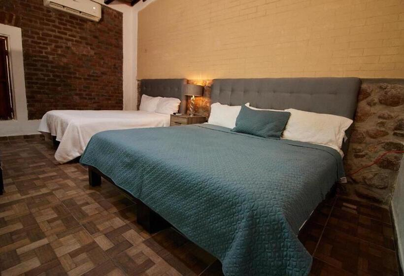 デラックススタジオ, Casa Ceci Inn