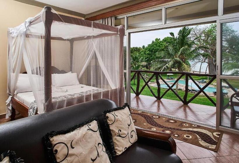 اتاق سوپریور با چشم‌انداز دریا, Coral Beach Resort