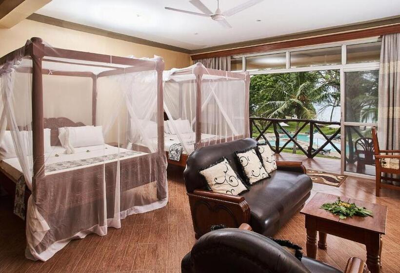 اتاق سوپریور با چشم‌انداز دریا, Coral Beach Resort