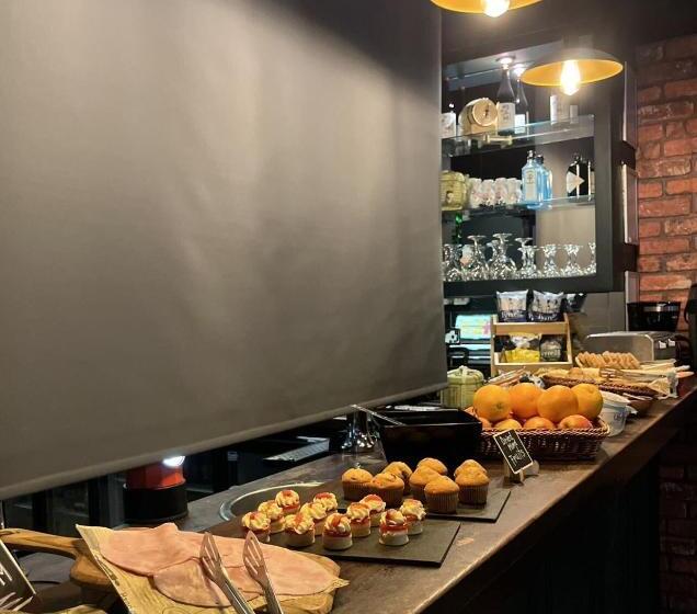 Номер Стандарт Индивидуальный, The Wellington Hotel Birmingham   Breakfast Included, Near O2 Academy & City Centre