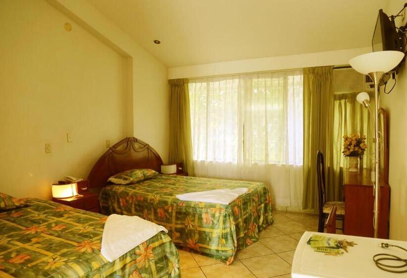 Номер Стандарт 2 Двуспальные Кровати, Sol Del Oriente Iquitos