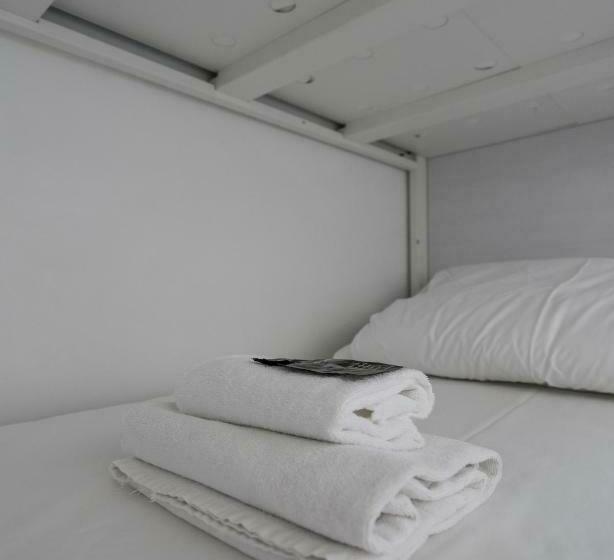 공동 객실, Ganbara Hostel   Self Check In