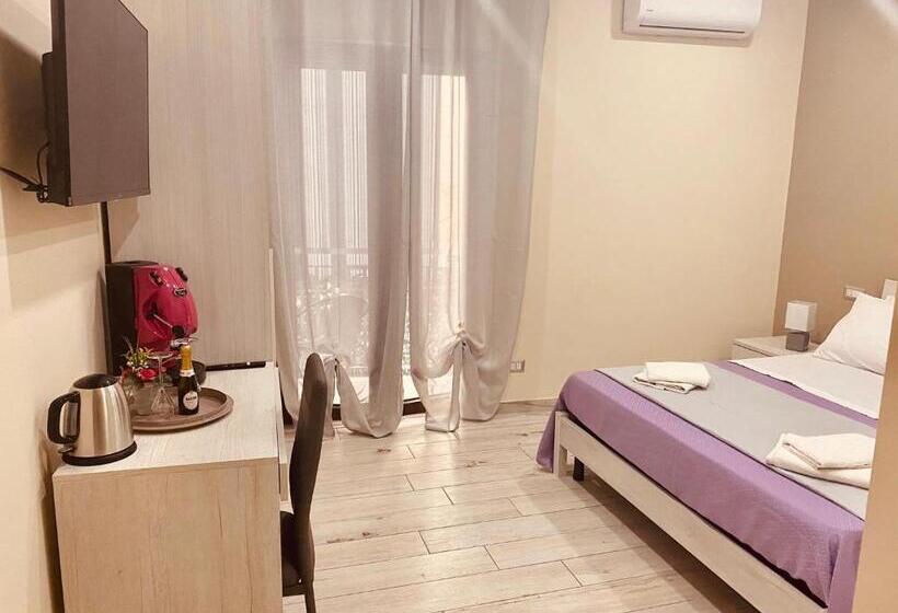 标准间带阳台, Yourhome   La Meta Perfetta Rooms&spa