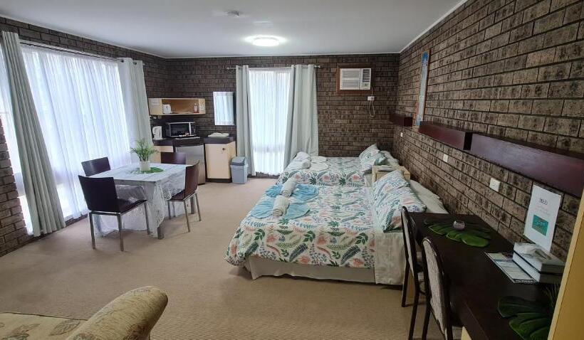 Семейный Номер, The Sim  Sussex Inlet Motel