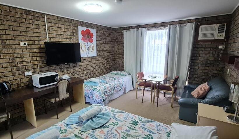 Номера Классика Нижний Этаж, The Sim  Sussex Inlet Motel