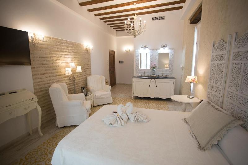 Habitación Estándar Individual, Argantonio