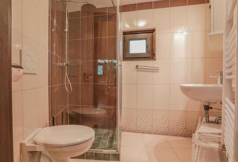 Bungalow Deluxe, Penzion Pibernik   Adults Only