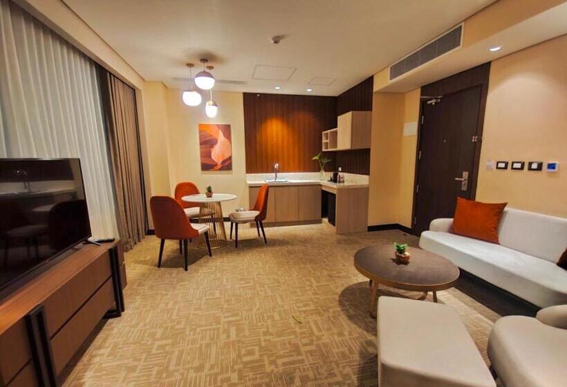 스위트, Grand Summit Hotel General Santos