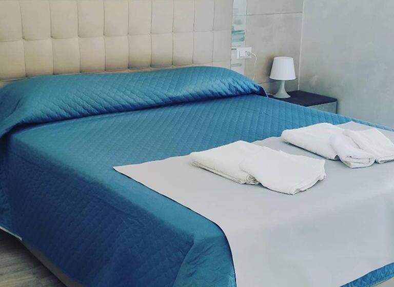 اتاق خانوادگی, B & B Le Gemelline