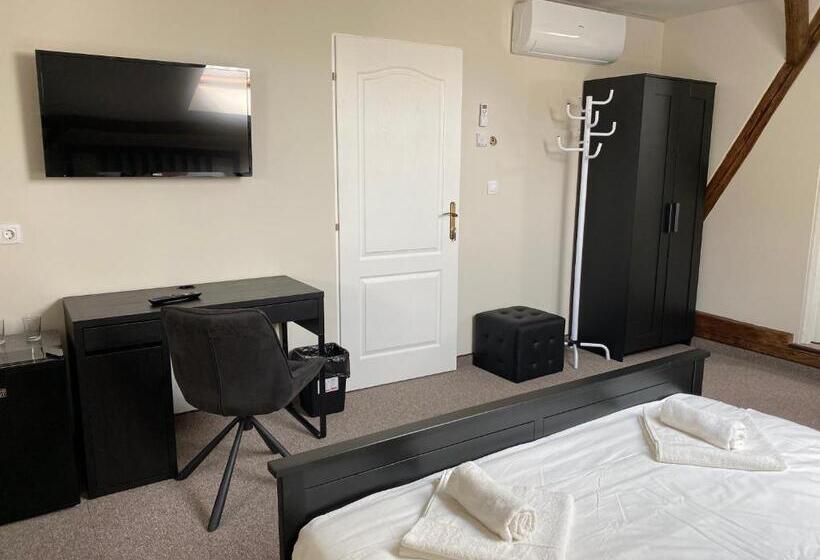 Трехместный Номер Deluxe, Boutique Rooms With Parking
