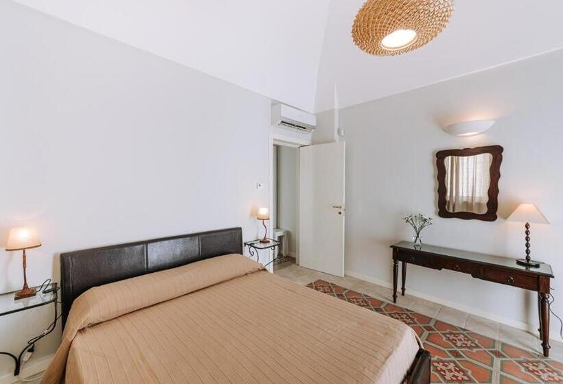 Standard 4-Bettzimmer mit Balkon, Lamare Cucina E Dimore