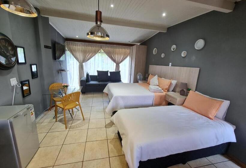 Hegyre Néző Standard Szoba, Mia Hills Guest House