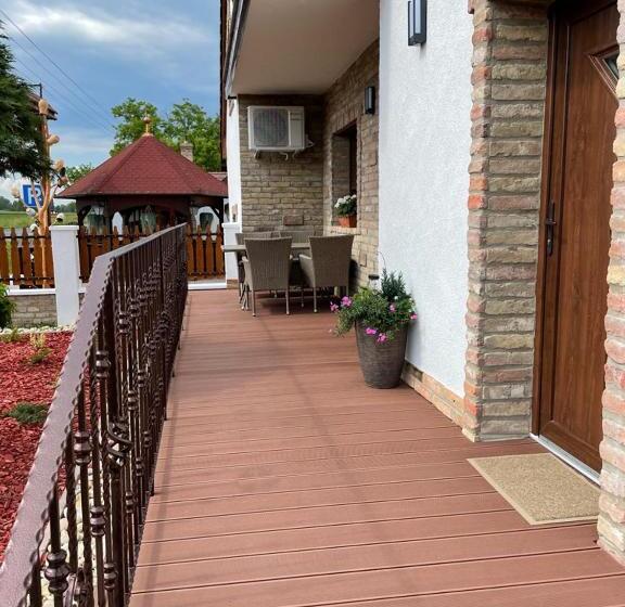 Family Suite, Kukorica Csárda Apartman
