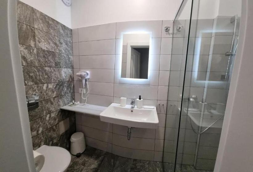 Номер Стандарт, Chg Boutique