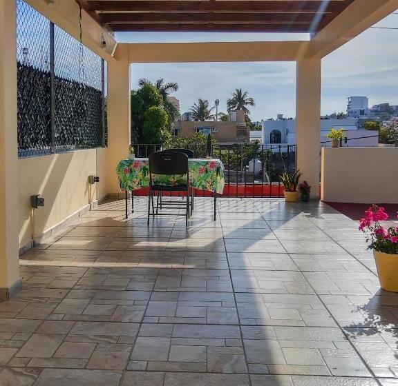 חדר סטנדרט, Hostal En El Centro Lakiwa