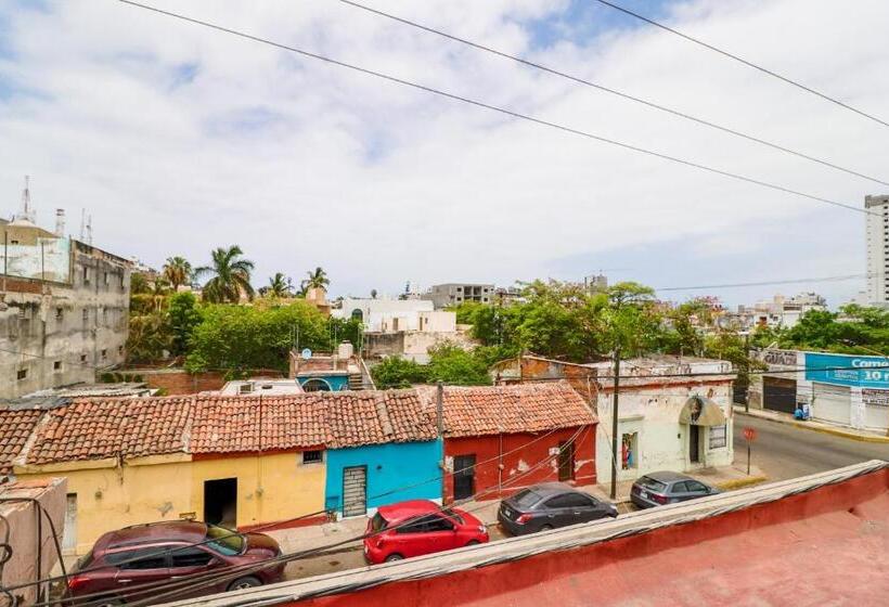 חדר סטנדרט חדר אמבטיה משותף, Hostal En El Centro Lakiwa