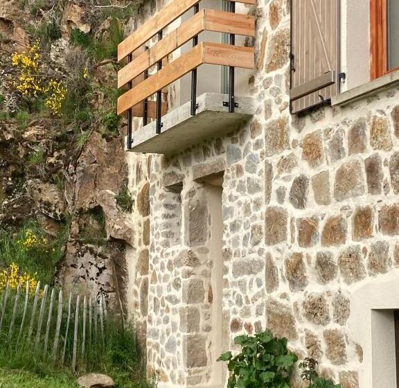 Номер Стандарт с Балконом, Moulin Des Comtes   Chambre Les Rochers