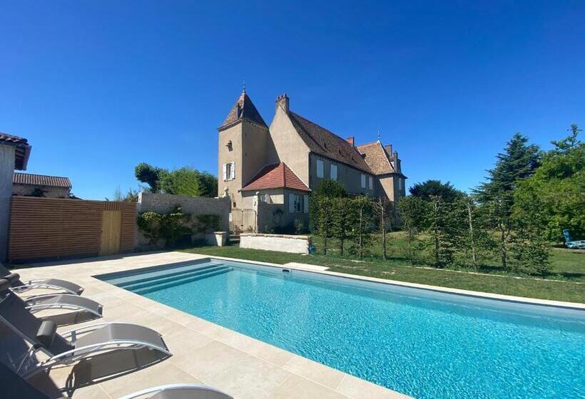 Четырехместный Номер Стандарт Вид на Сад, Château De Chatenay   Macon
