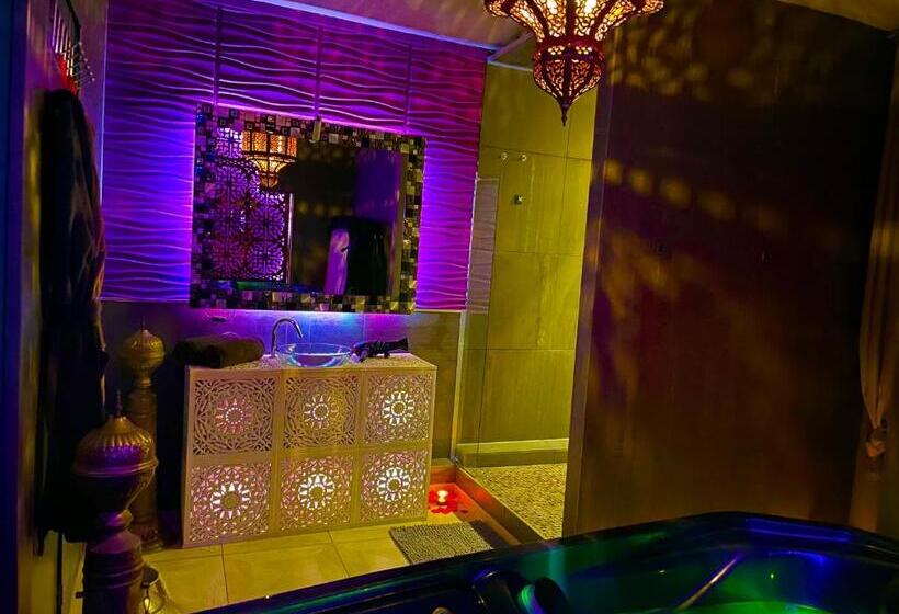 Habitación Deluxe, Loveroom21