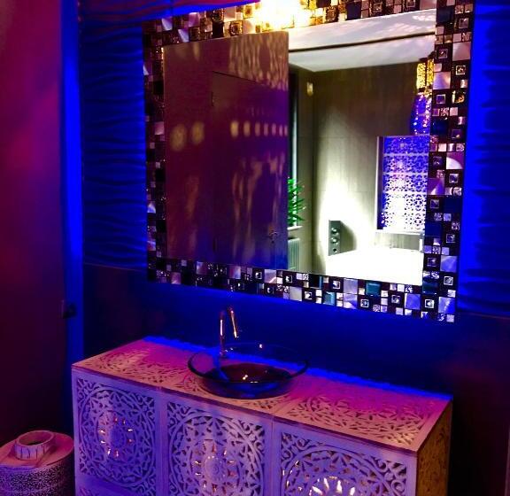Habitación Deluxe, Loveroom21