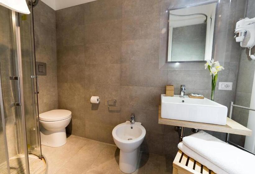 اتاق عادی, Suite Inn Catania