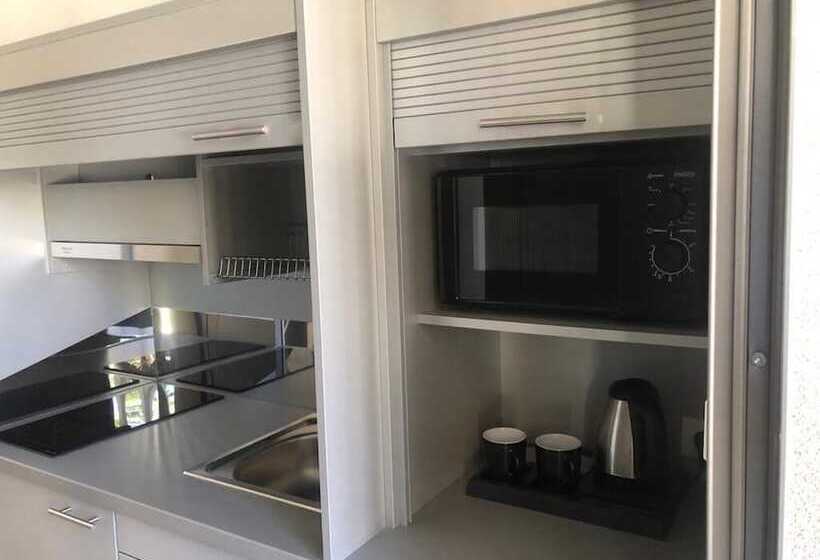 스탠다드 스튜디오, Folies Corfu Town Hotel Apartments