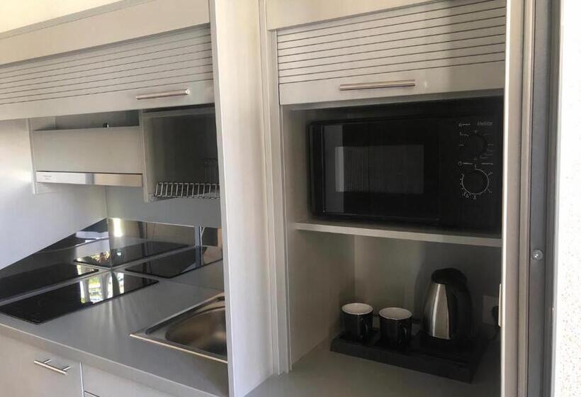 스탠다드 스튜디오, Folies Corfu Town Hotel Apartments