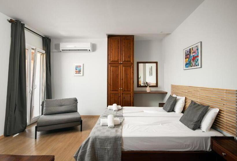 스탠다드 스튜디오, Folies Corfu Town Hotel Apartments