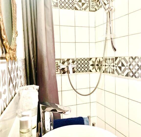 Номер Стандарт, Hôtel Paul Riquet