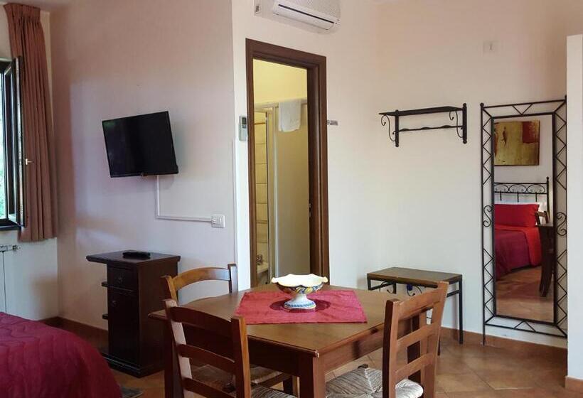 家庭间, Poggiofelice B&b