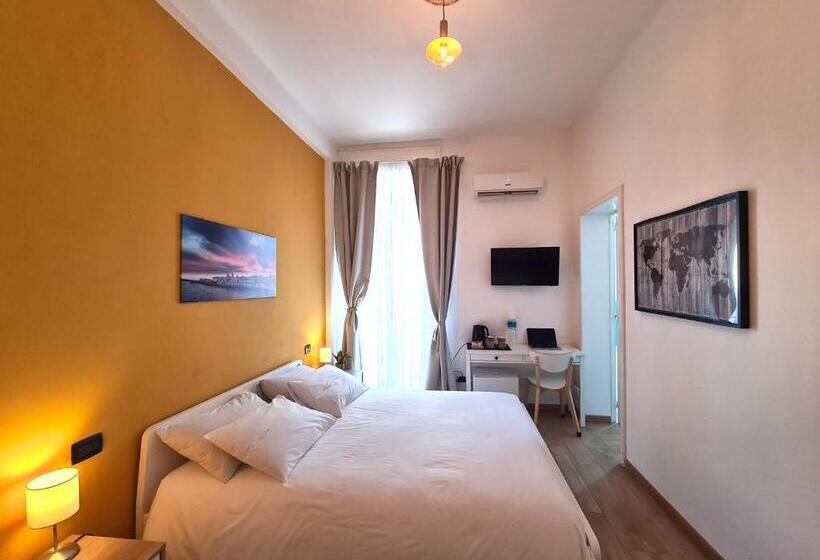 Номер Deluxe с Балконом, Fortuna Guest House