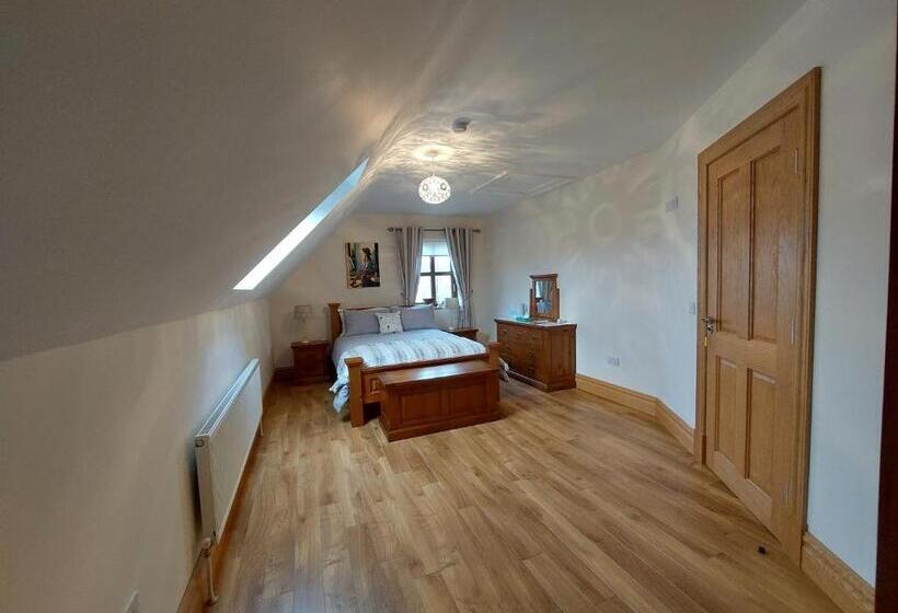 디럭스 룸, Rinroe View In The Barony Of Erris
