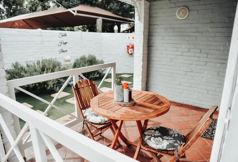 Номер Стандарт, Amaziah Guesthouse