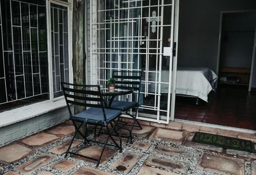 Классический Номер, Amaziah Guesthouse