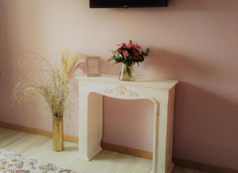 Номер Deluxe, L Anagramme, Chambres, Table D Hôtes Et Gîte Pour Adultes, Naturistes Ou Non !