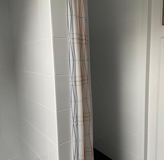 Дом 4 Спальни, De Boerderij   Buitenplaats Ruitenveen, Privé