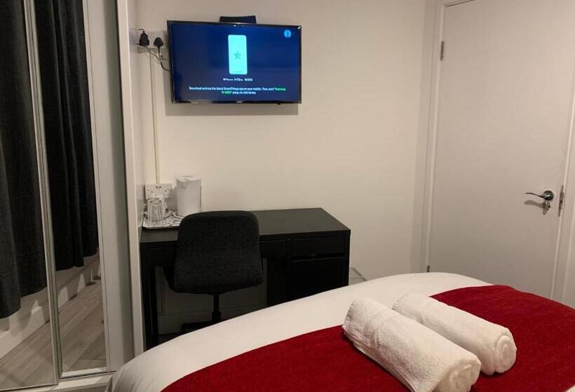 اتاق استاندارد با سرویس بهداشتی مشترک, Frances St House