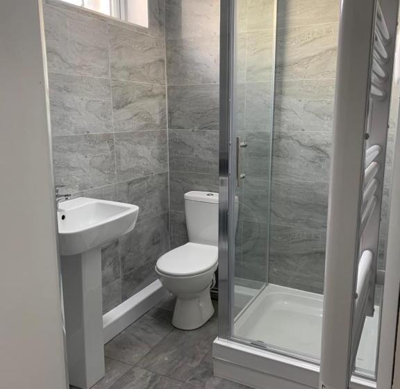 اتاق استاندارد یک تخته با سرویس بهداشتی مشترک, Frances St House