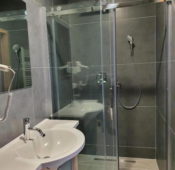 آپارتمان 1 خوابه, Schneider Apartaments