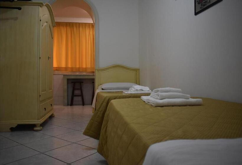 اتاق استاندارد, In Riva Al Mare