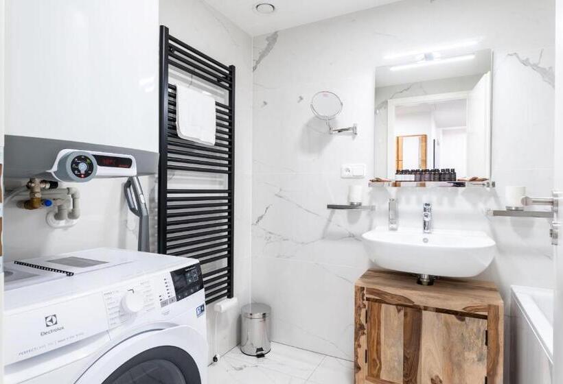 آپارتمان 2 خوابه با بالکن, Apartmány Resort Vrchlabí