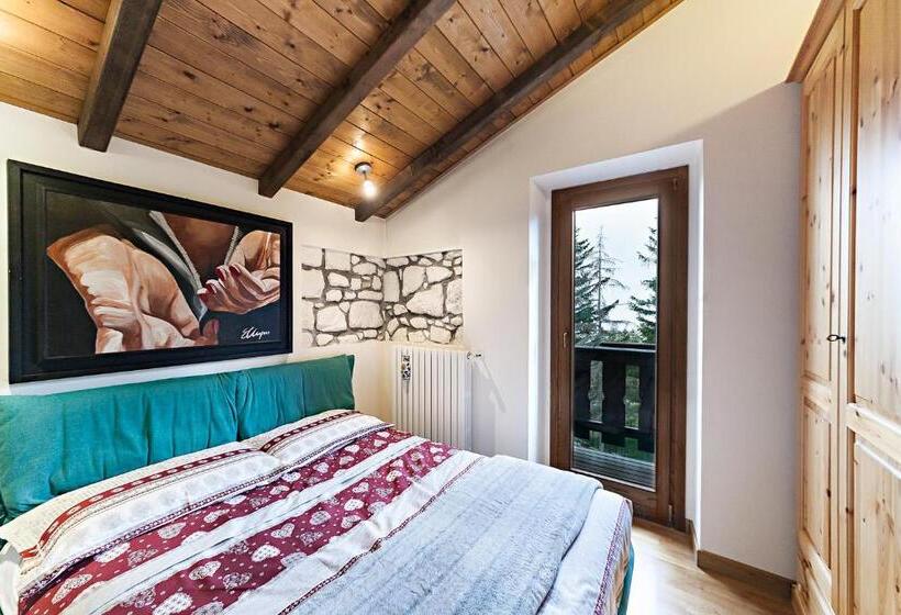 オーシャンビュースタンダードルームバルコニー付き, Chalet Mirastelle
