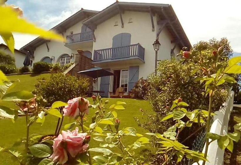Номер Стандарт Вид на Море, L Annexe